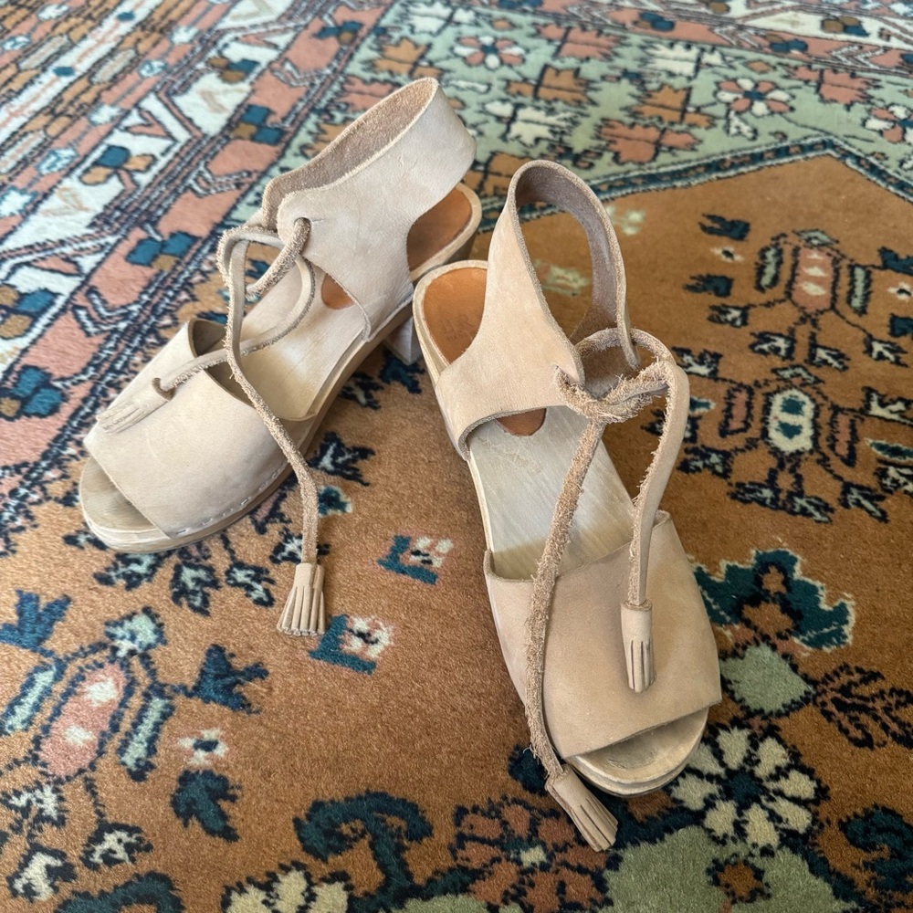 Bryr Hannah clog in natural leather size 7